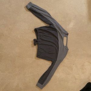 Grey cropped sweater